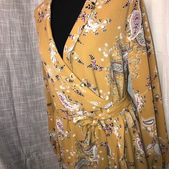 Bobeau Yellow Floral Midi Dress NWT - Picture 5 of 15